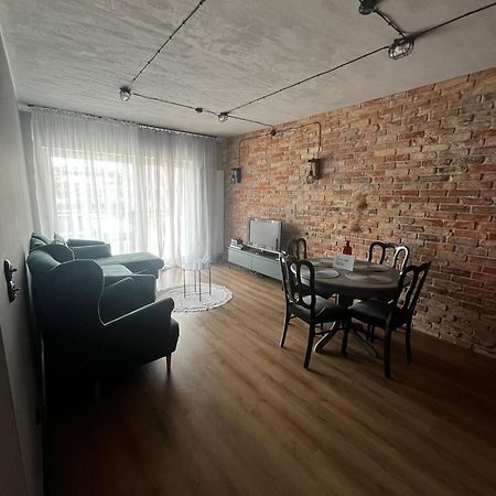 Apartament Z Widokiem Na Stadion Styl Industrialny Jedyny Taki Check In 24 H Poznań Extérieur photo