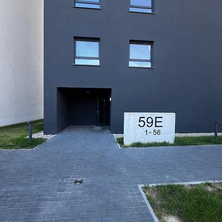 Apartament Z Widokiem Na Stadion Styl Industrialny Jedyny Taki Check In 24 H Poznań Extérieur photo