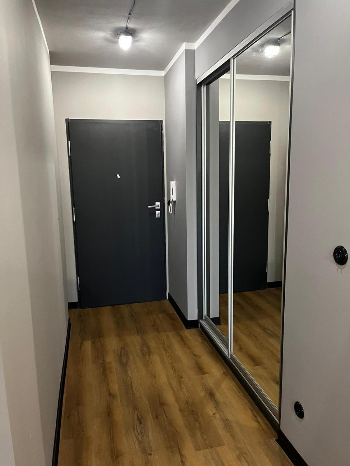 Apartament Z Widokiem Na Stadion Styl Industrialny Jedyny Taki Check In 24 H Poznań Extérieur photo